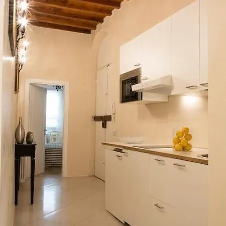 Apartment Romana