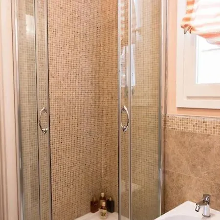 Apartment Romana
